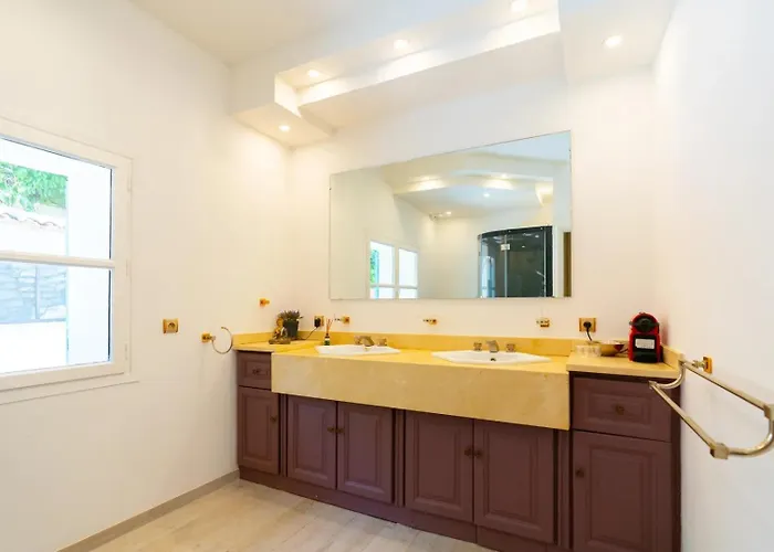 Domaine Royal Guest house